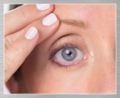 Smooth the Eyelid Eye Massage Technique