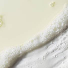 Nettoyant pour le corps a l'huile moussante douce